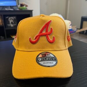 New Era Atlanta Braves Yellow Snapback with Red Logo NWT